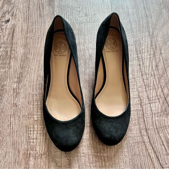 Tory Burch Black suede leather round toe pumps size 8 Elegant Design - Picture 1 of 7